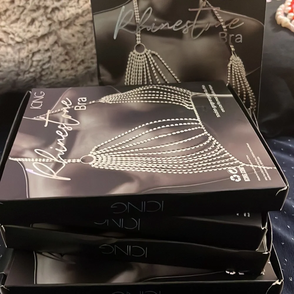 Rhinestone Bras - Picture 4 of 5